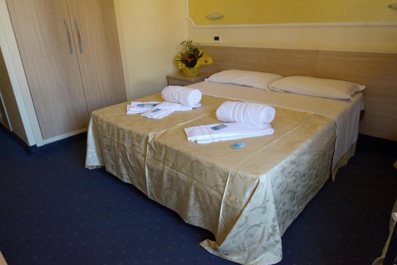Hotel Orly Cesenatico Eksteriør bilde