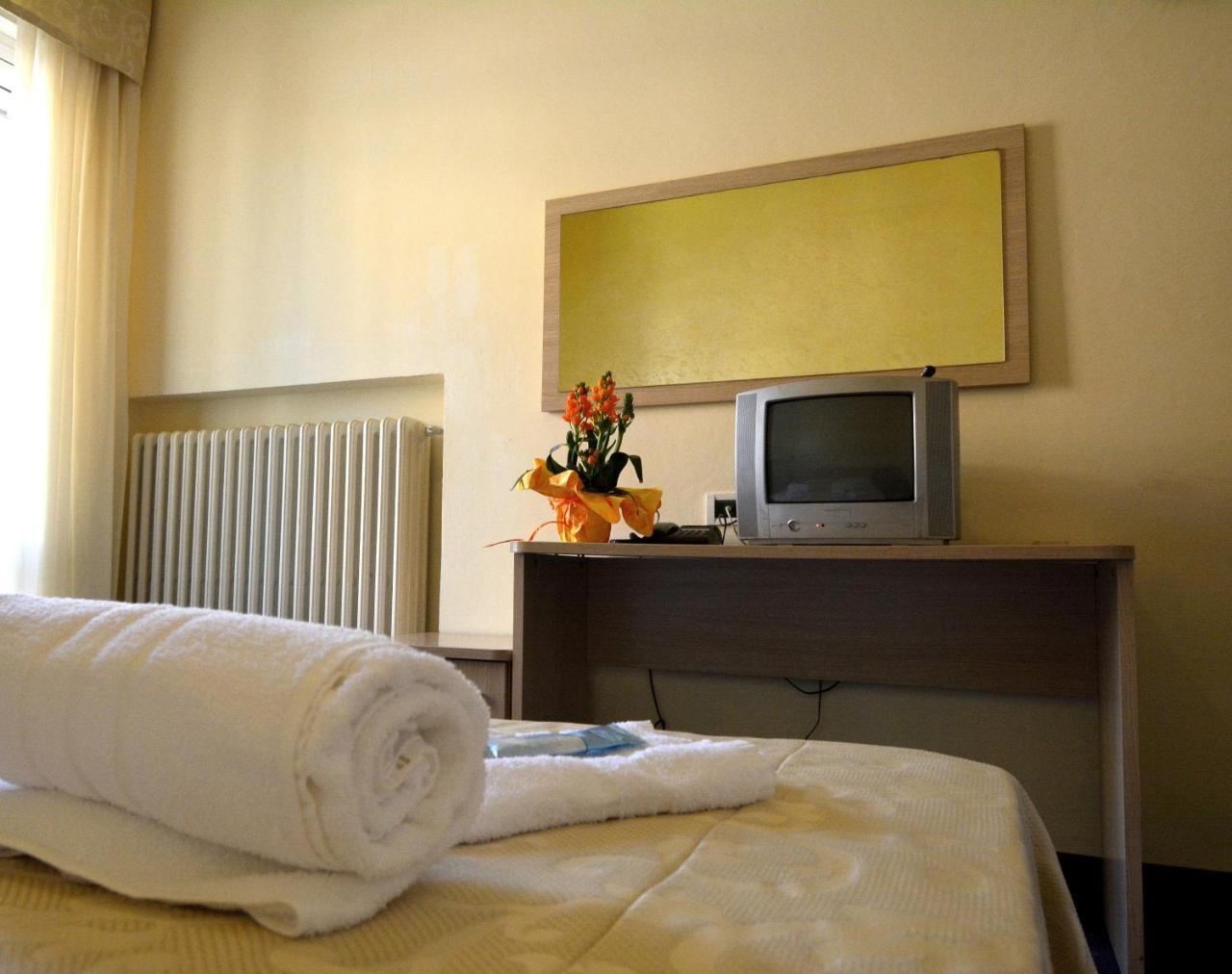 Hotel Orly Cesenatico Eksteriør bilde