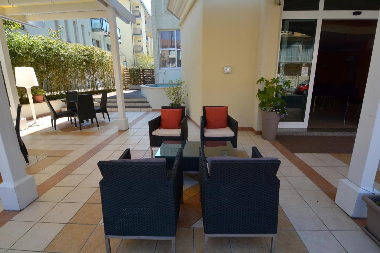 Hotel Orly Cesenatico Eksteriør bilde