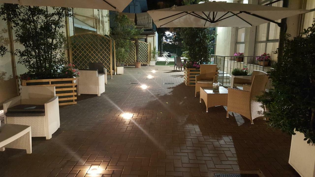Hotel Orly Cesenatico Eksteriør bilde